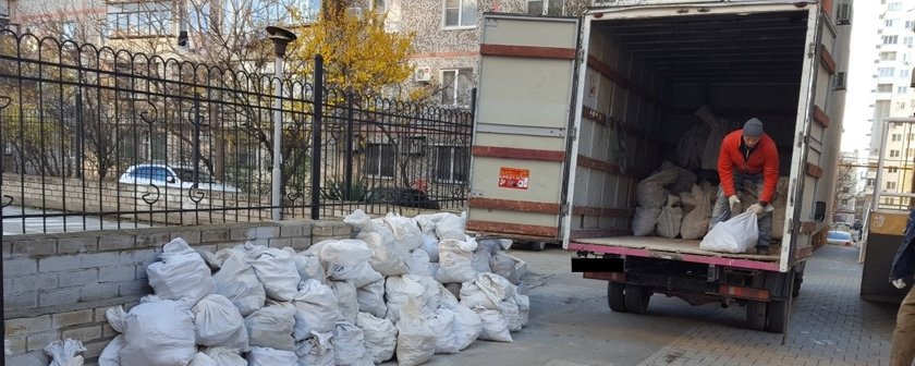 Заказать газель для вывоза мусора с грузчиками в Москве | Компания «Вывоз-мусора24»